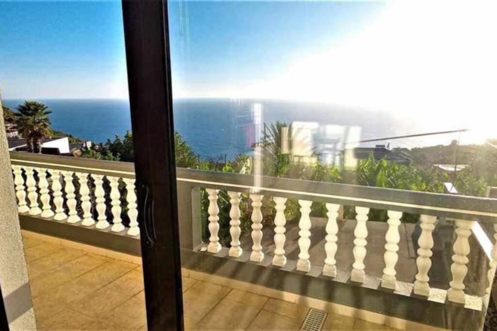 Arcos Grands Suites With Enormous And Private Pool. Arco da Calheta Kültér fotó