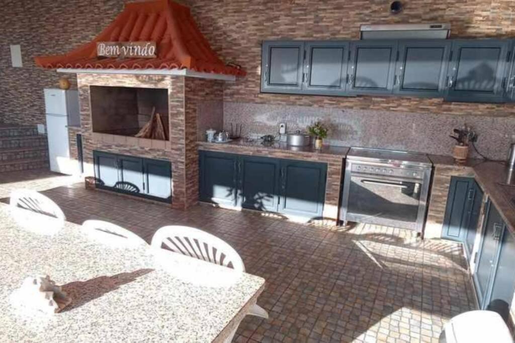 Arcos Grands Suites With Enormous And Private Pool. Arco da Calheta Kültér fotó